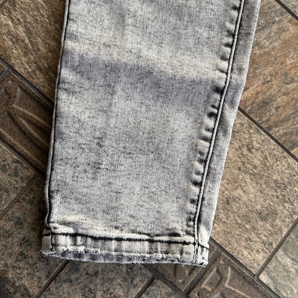 City Chic Harley Ankle Jeans - Picture 5 of 10